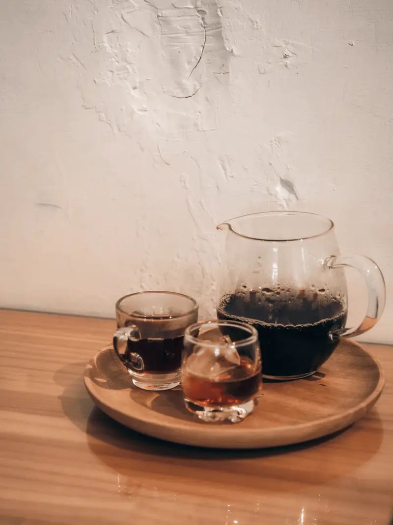 手沖咖啡,會提供冰杯